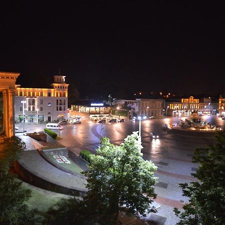 Central Apartments Kutaisi Zewnętrze zdjęcie