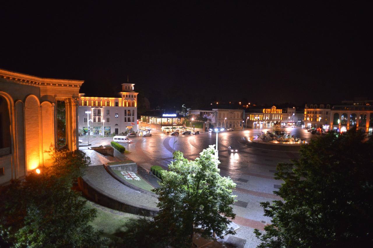 Central Apartments Kutaisi Zewnętrze zdjęcie